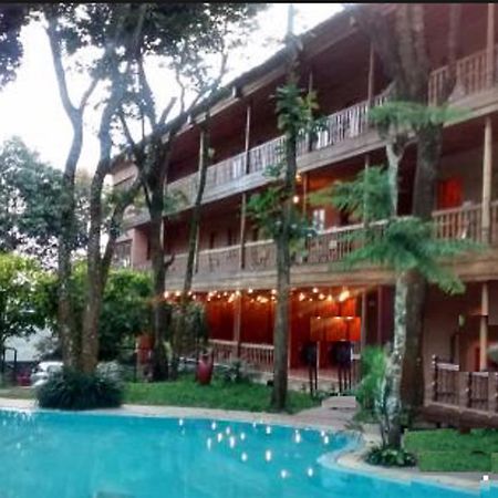 Woods N Spice - Thekkady Hotel Kumily Bagian luar foto